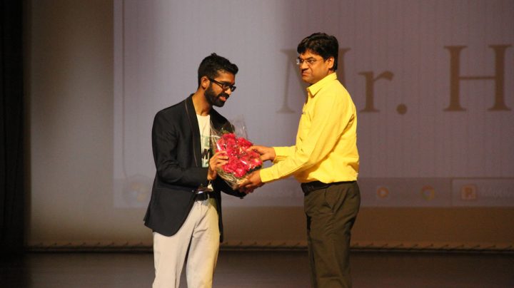 IMG 6158 720x404 Motivational speaker Hitesh Ramachandani visits Mody University